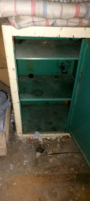 Продам сейфы 3 шт