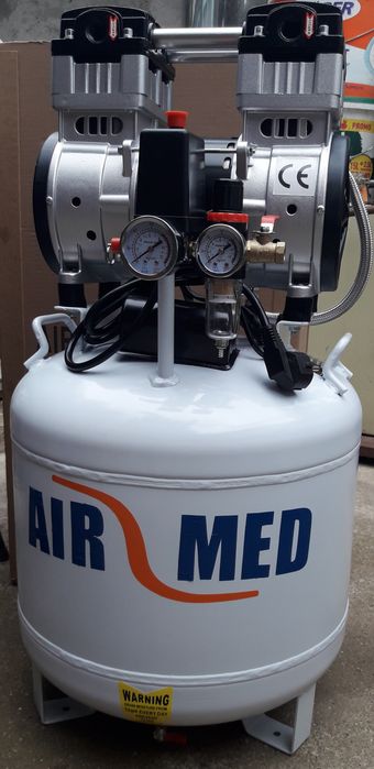 Compresor uscat-silentios de 1200W/50L