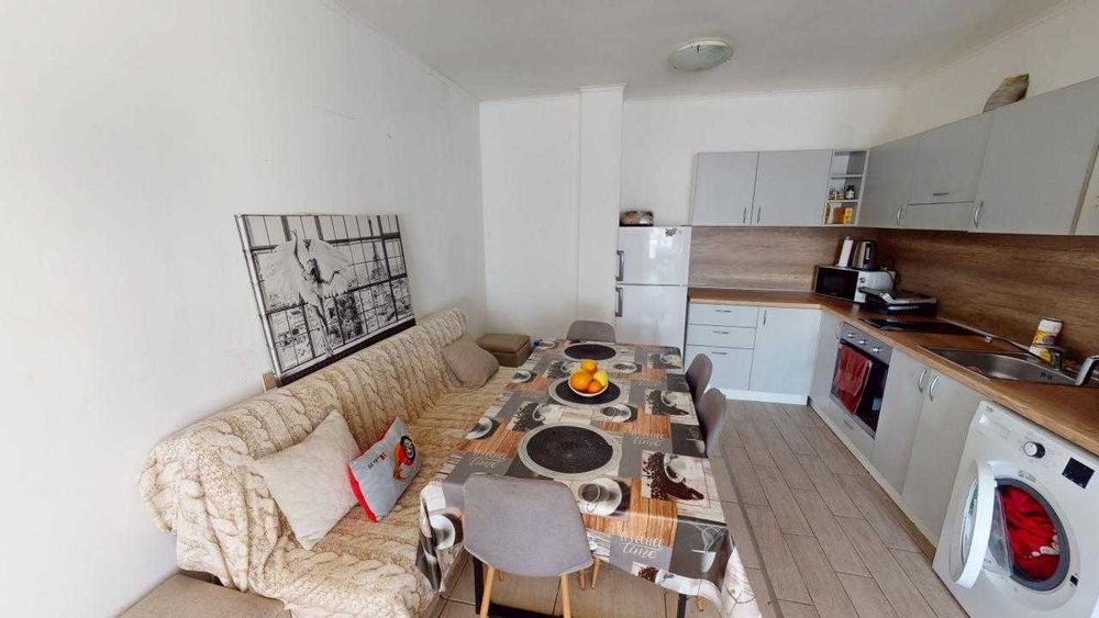 Тристаен в с. Кошарица к-с Бей Вью Вилас