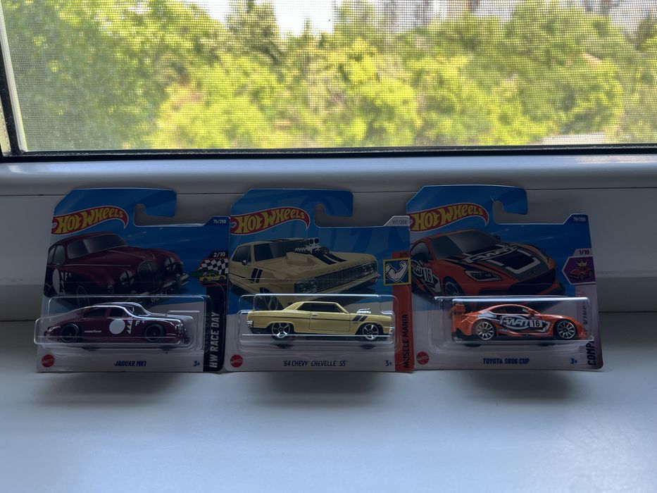 Hot Wheels Колички | Jaguar MK1 | ‘64 Chevy SS | Toyota GR86 Cup