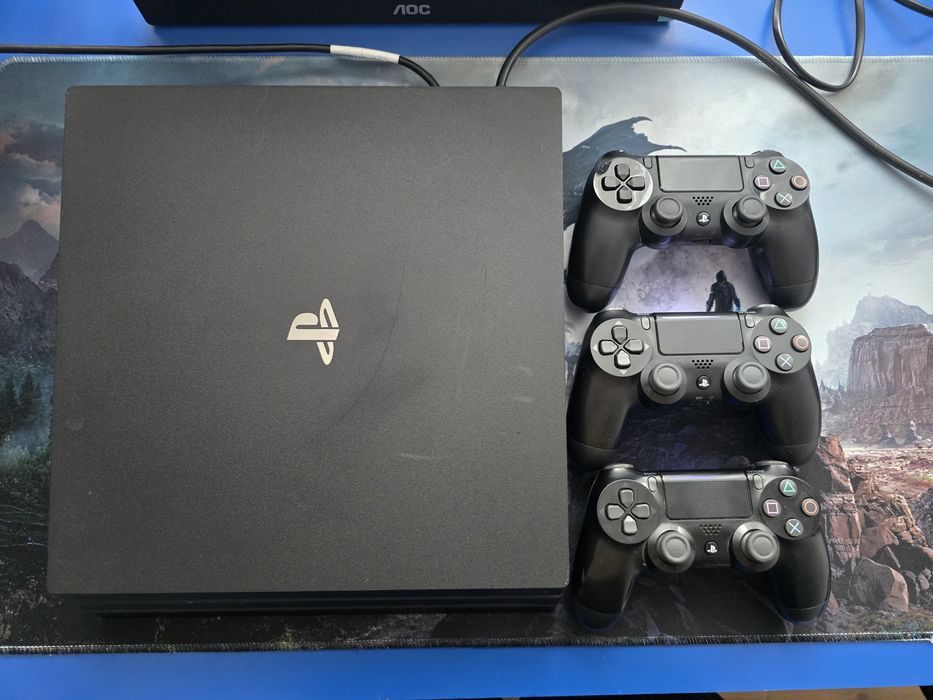 Playstation 4 pro 1 tb perfect functional