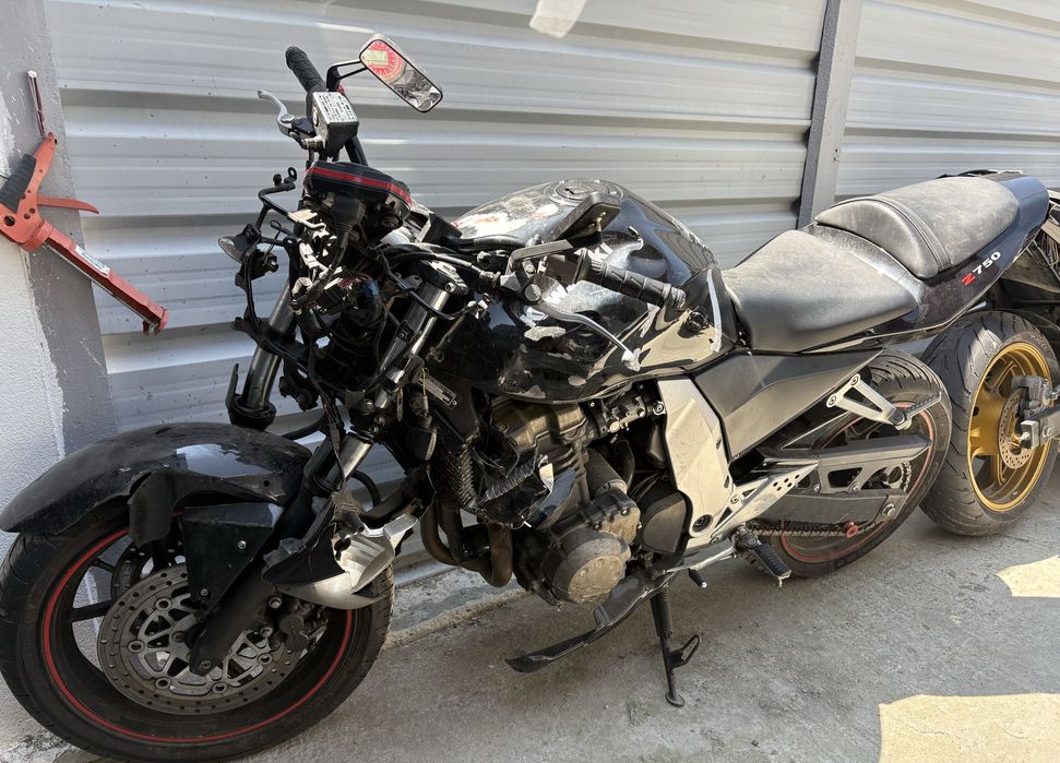 Kawasaki Z750 2006г НА ЧАСТИ