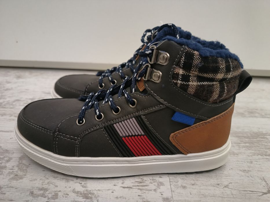 Нови детски боти Lc waikiki