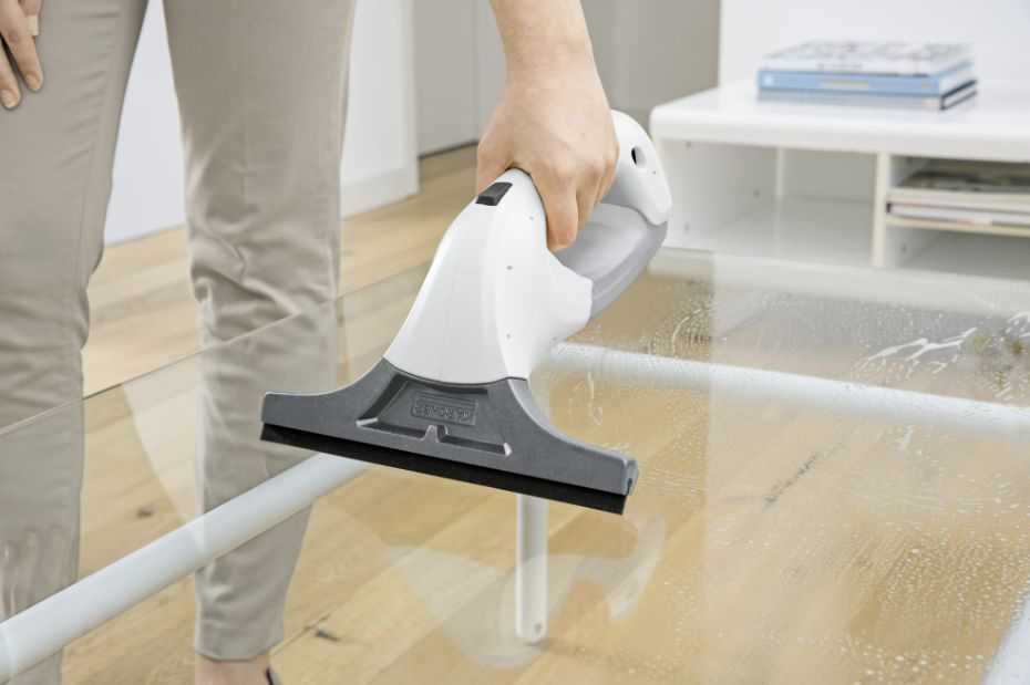 Aspirator pentru geamuri Karcher WV 1 plus