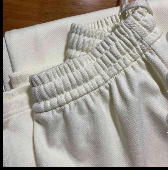 Продам Новые белые брюки