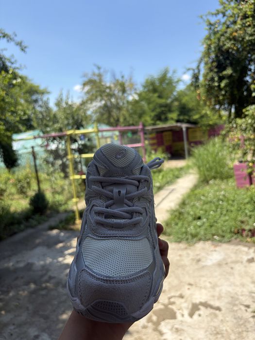 ASICS gel nyc White/Grey