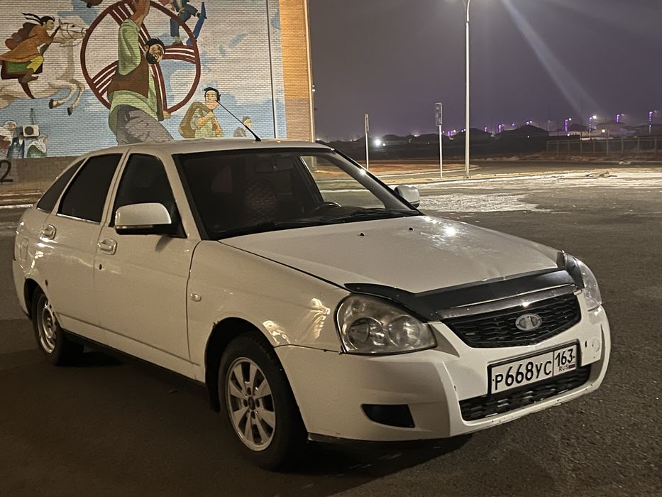 Приора хэтчбек 2012