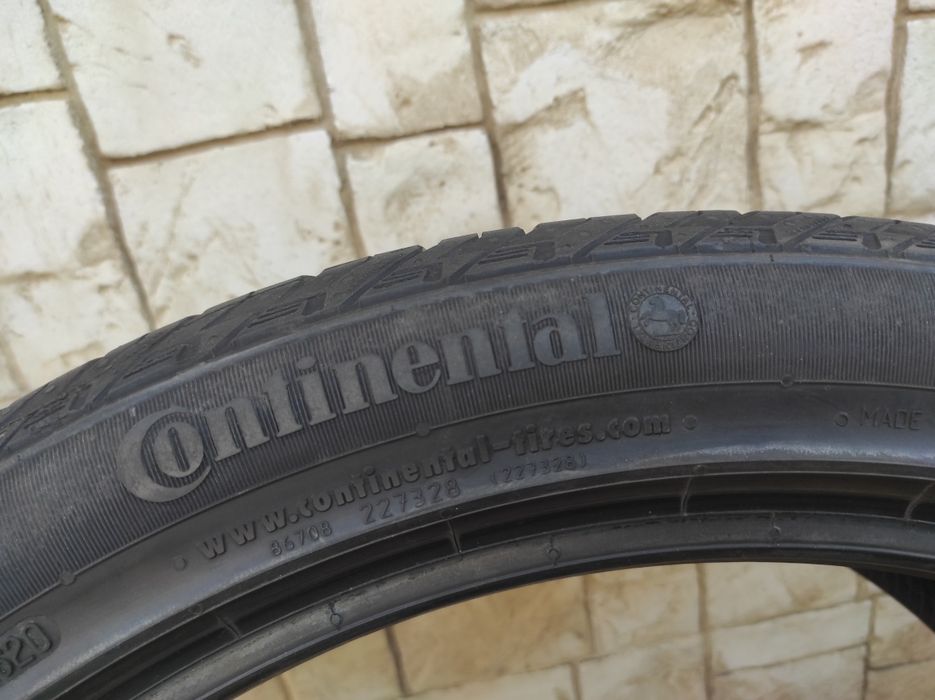 Гуми Continental 275/40/22 Cross contact