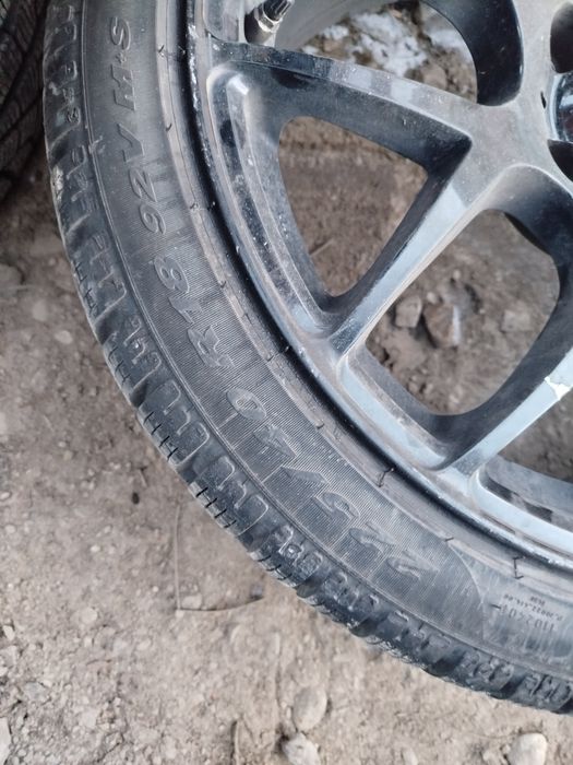 4 броя зимни гуми Pirelli