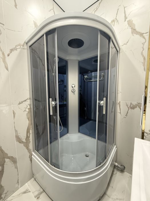 Продам новая Душевая кабина