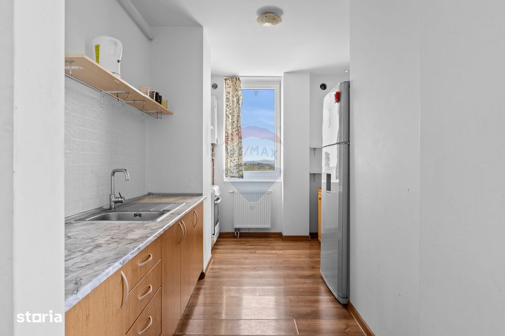 Apartament cu 3 camere de închiriat în zona Romanilor