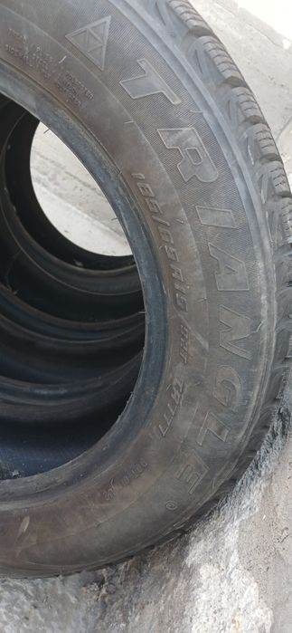 Продаётся зимние покрышки лепучки