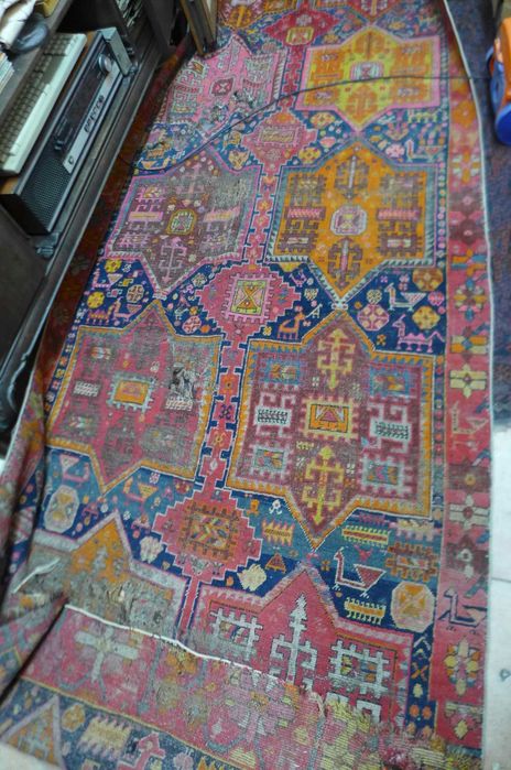 Covor vechi 250/120cm Motive Orientale Necesita Restaurare pe alocuri