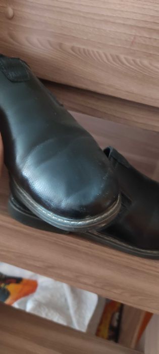 Продам школьные туфли на подростка