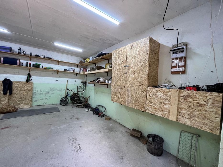 Продам гараж,срочно,торг есть