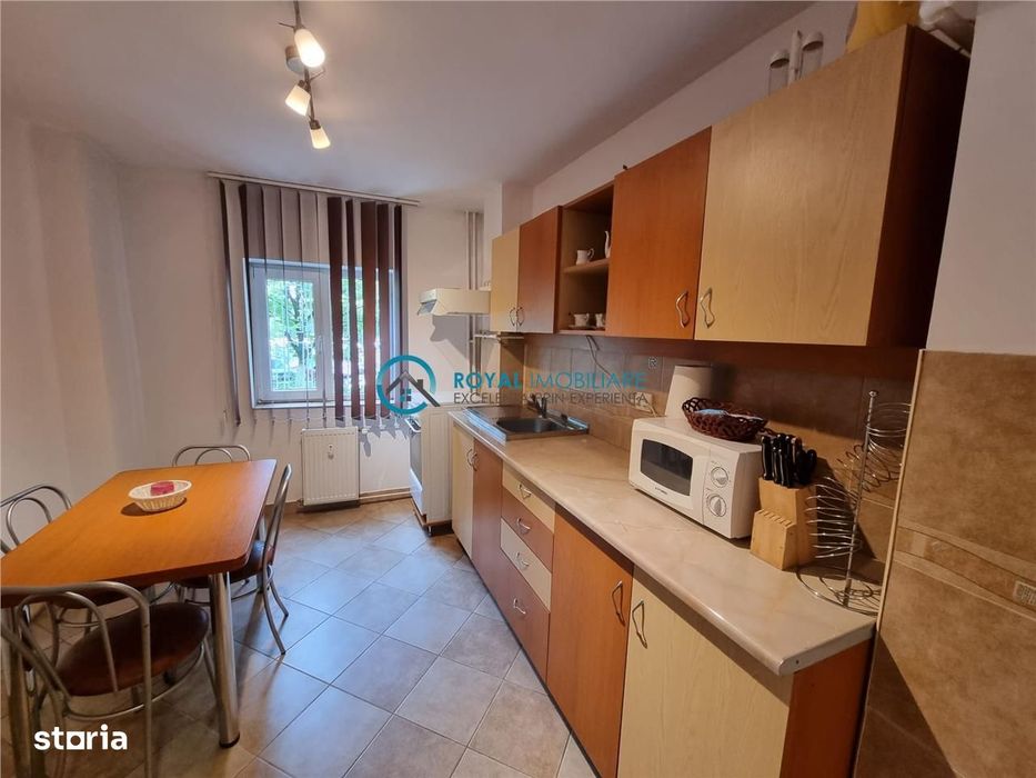 Royal Imobiliare - Vanzare Apartament zona Ultracentrala