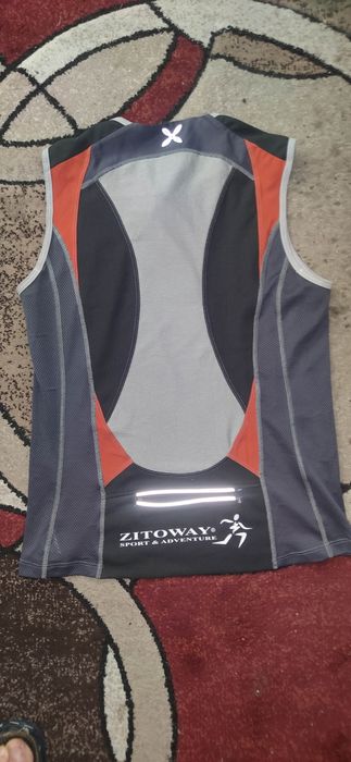 Maieu Montura stare foarte buna mar. S M curier gratuit 28-29.06