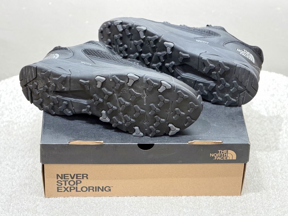 Оригинальные кроссовки The North Face
