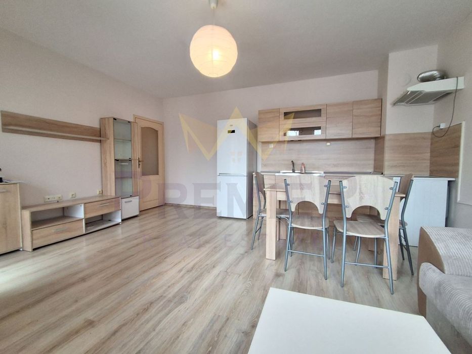 Дава се под наем Двустаен апартамент в Варна, Левски - 65 кв.м за 398.82 € - Снимка #3