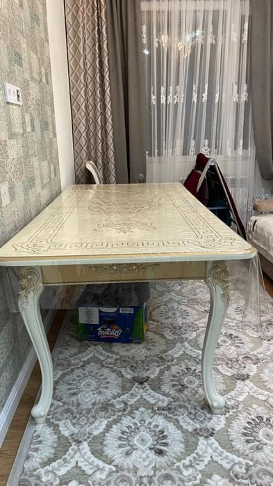Стол гостинный Версаче