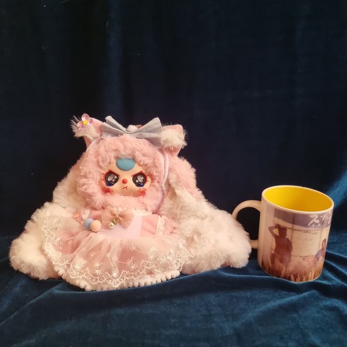 Игрушки сувенирные японский анимэ родня лабубу:)