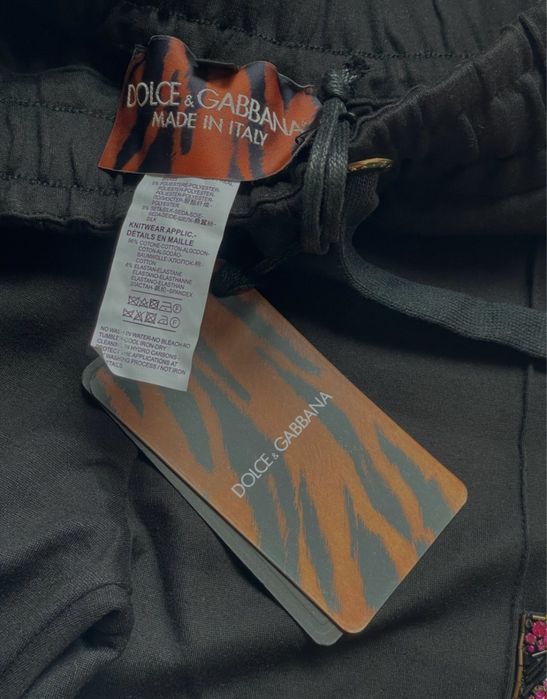 Оригинален екип DOLCE & GABBANA - S размер.