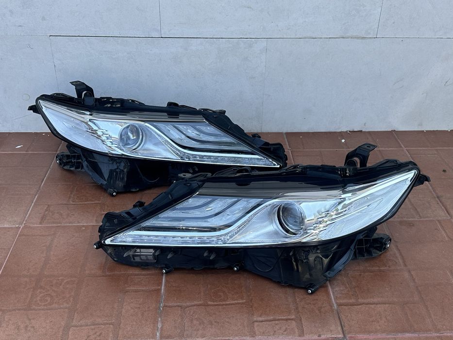 Фарове за Тойота Камри 17г-