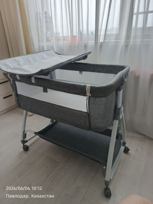 Продам кроватку и ходунки