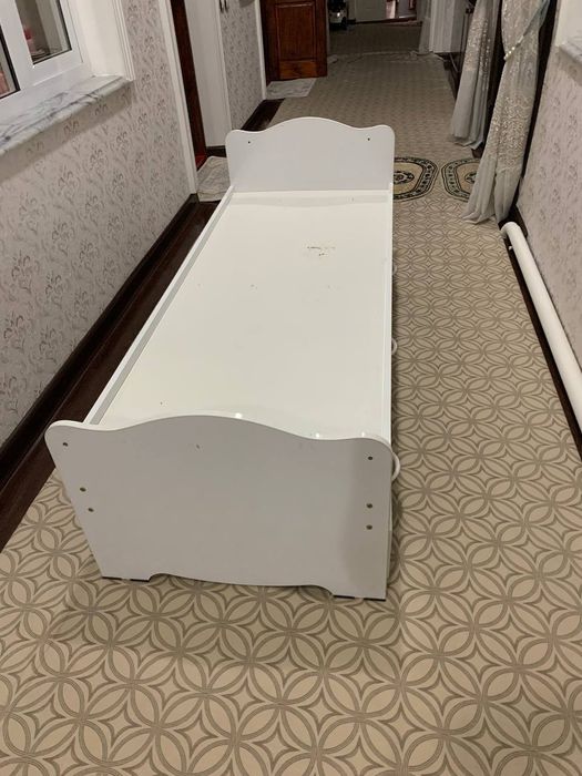 Detskiy kravat sotiladi