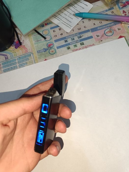 Зажигалка электрическая