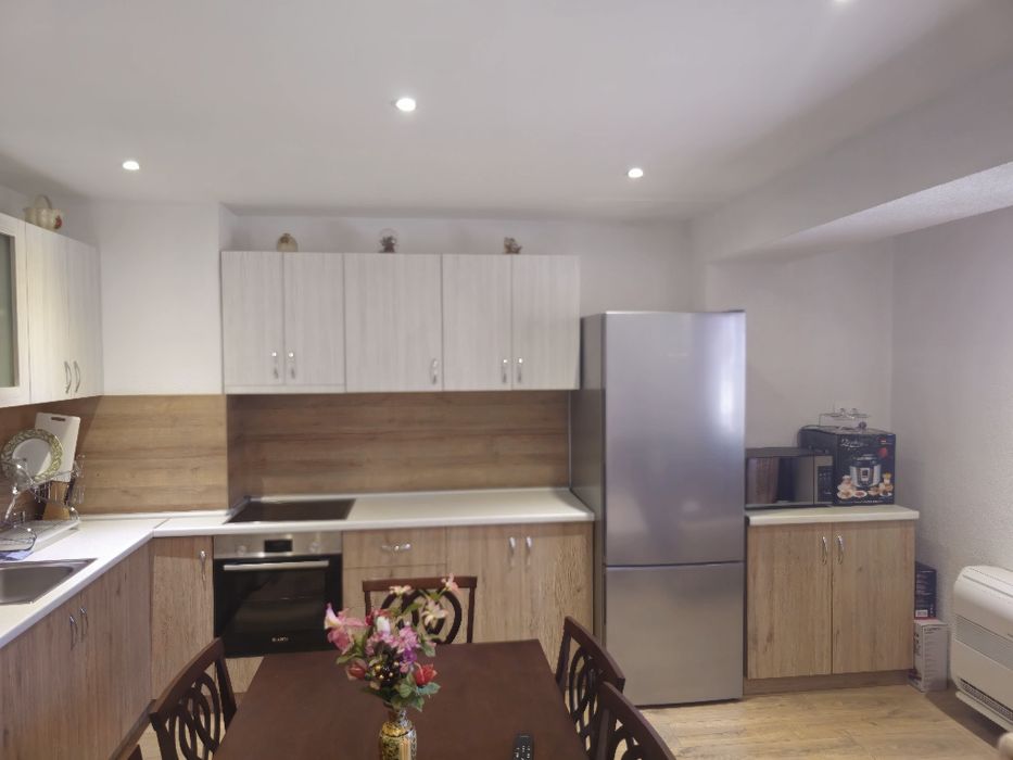 Продава се Двустаен апартамент в Пирдоп - 65 кв.м за 1524 €/кв.м - Снимка #3