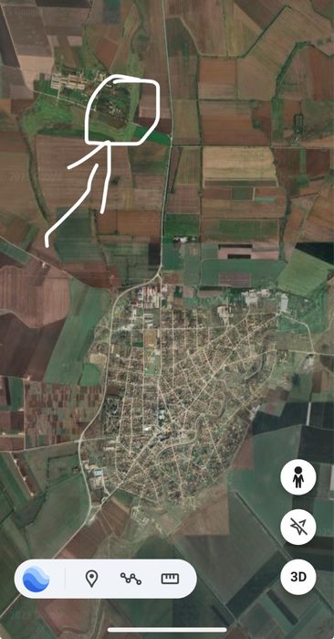 Продавам парцел с къща в Шабла