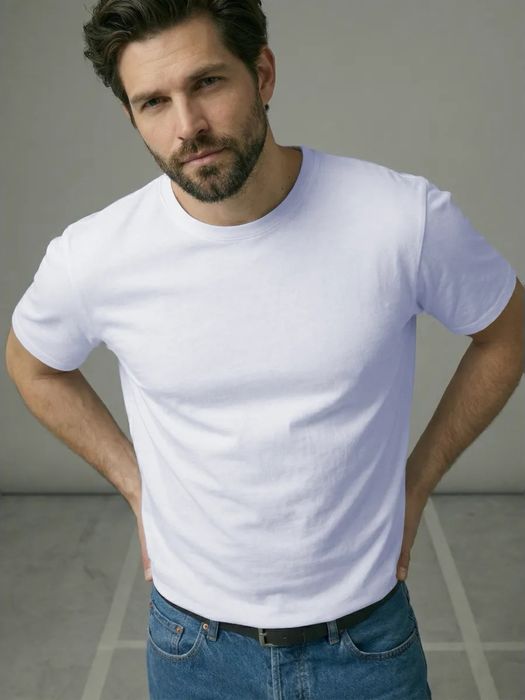 futbolka sotiladi oq qora seriy rang