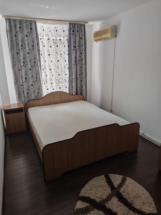 Inchiriez apartament 3 camere