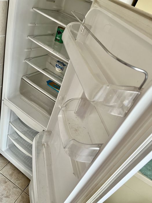 Холодильник Samsung RL28