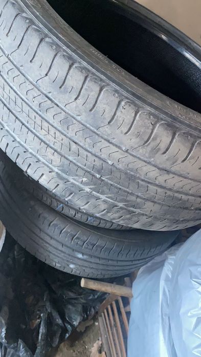 Продаются б/у покрышки с хорошими протекторами: