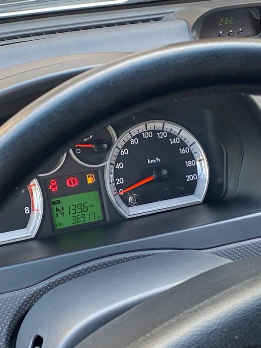 Нексия3 срочно сотилади