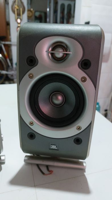 Sateliți jbl SCS200