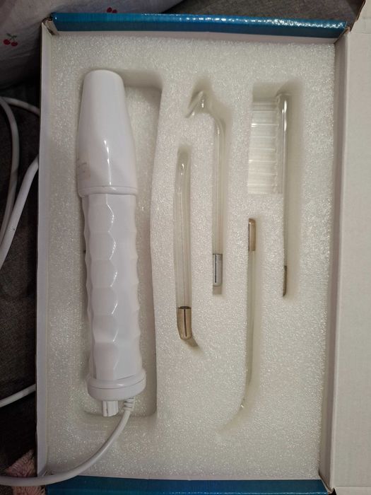 Козметичен уред за лице дарсонвал с антибактериално действие.