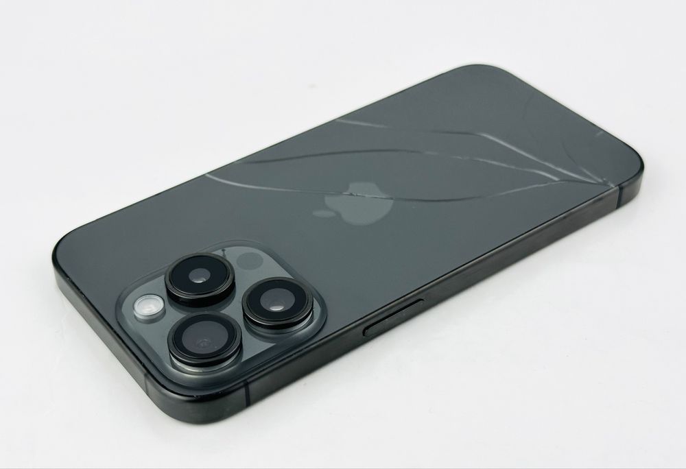 Apple iPhone 15 Pro 128GB Black Titanium 91% Батерия