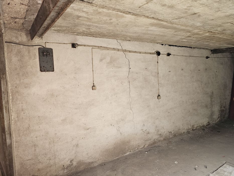 Сдам гараж в арнду