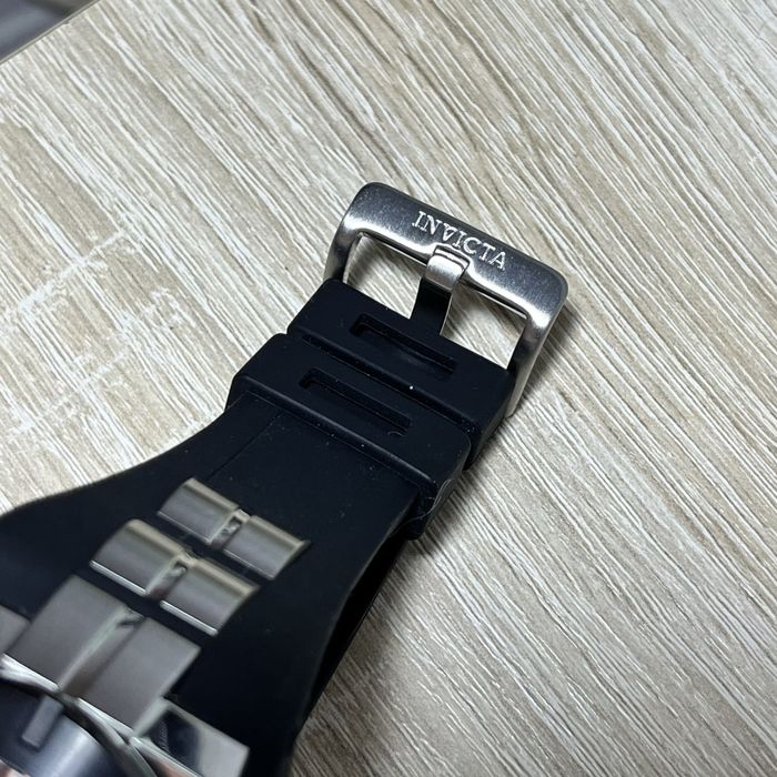 Наручные часы INVICTA