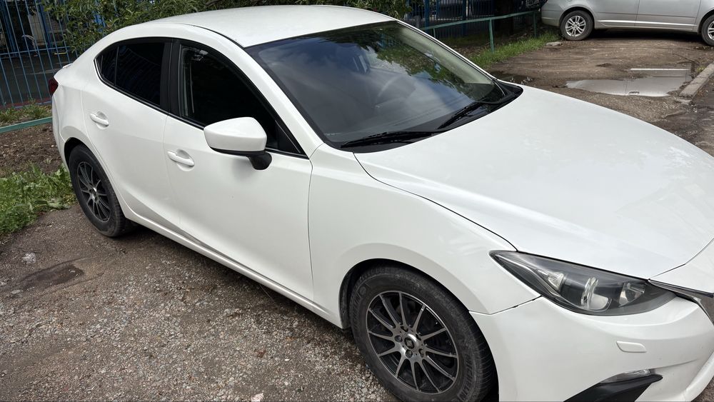 Срочно! MAZDA 3 2015