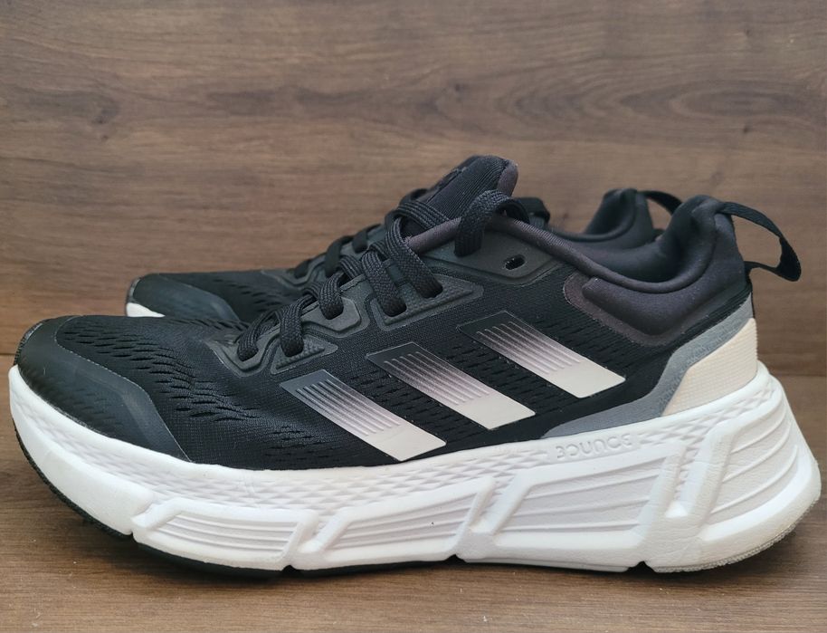 Като нови!Дамски маратонки Adidas-39номер