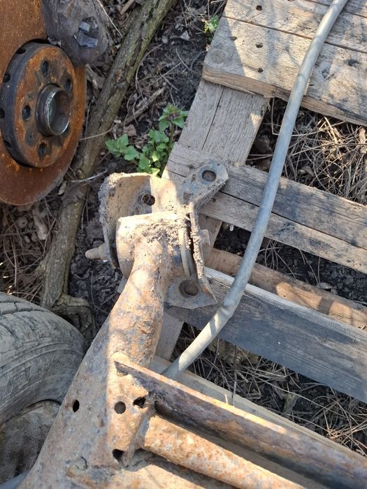 Vand punte spate dacia Logan 1 buna fara defecte se da complecta