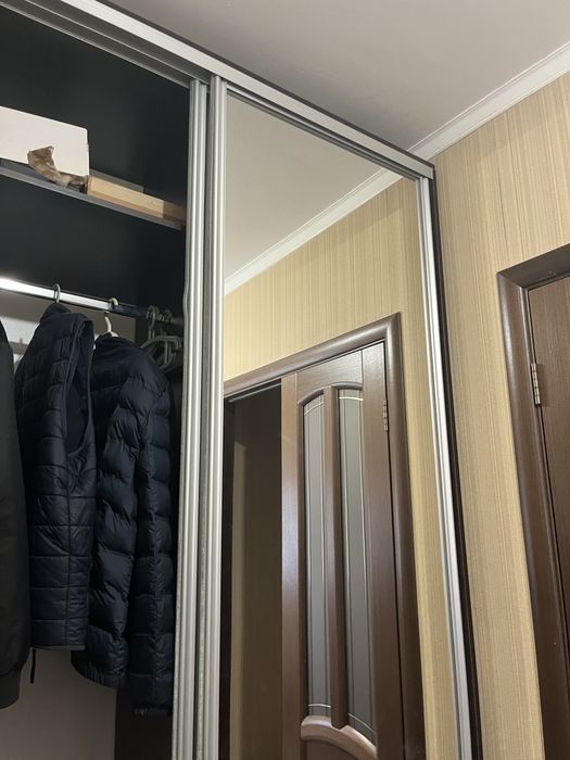 Шкаф в прихожую, с зеркалом