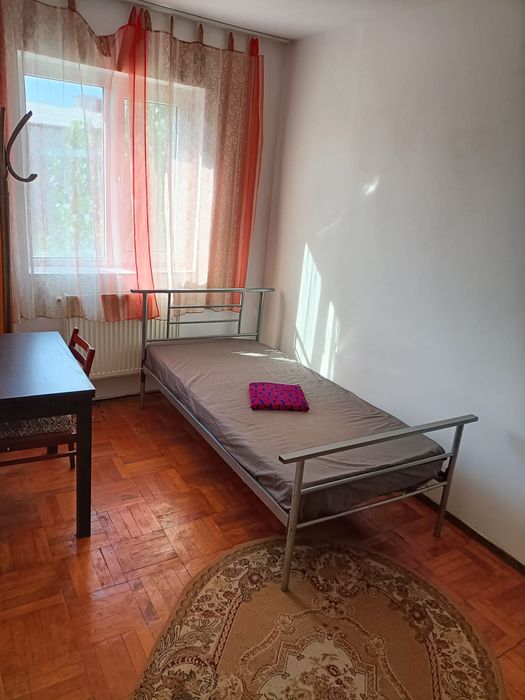 Inchiriere apartament  doua  camere