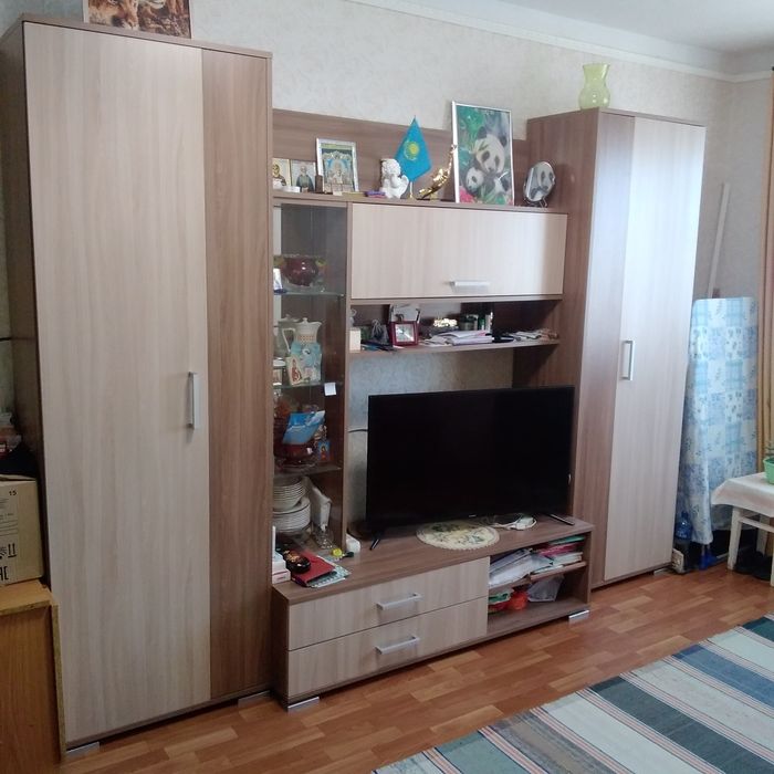 Стенка-горка (шкафы, полки) в комплекте