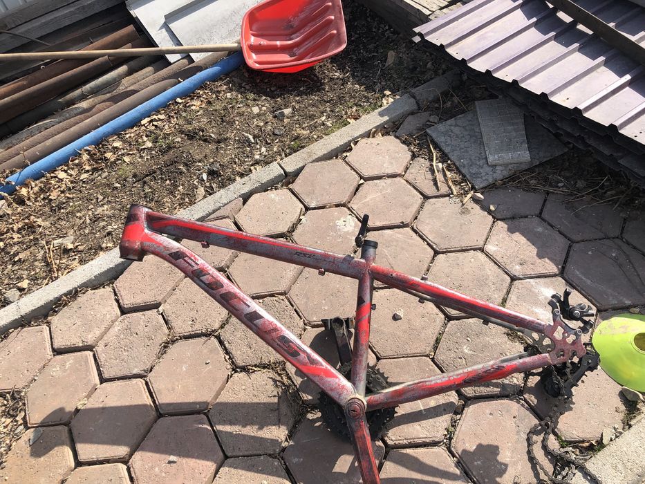 Продам дерт раму