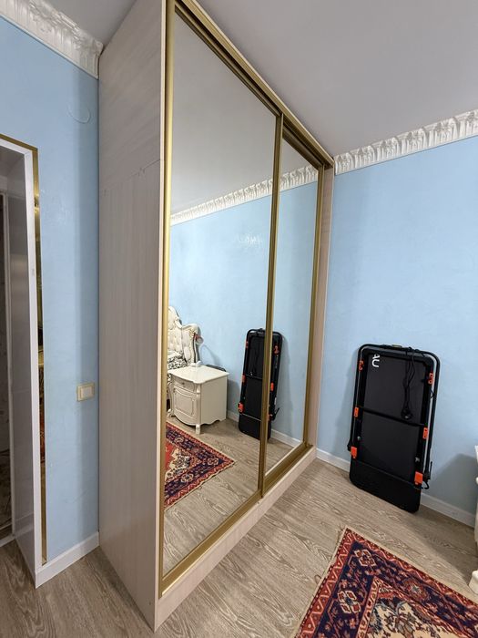 Продам спальный гарнитур